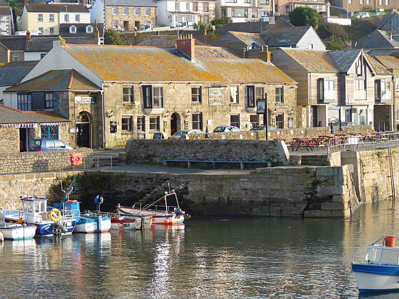 Porthleven Harbour Inn