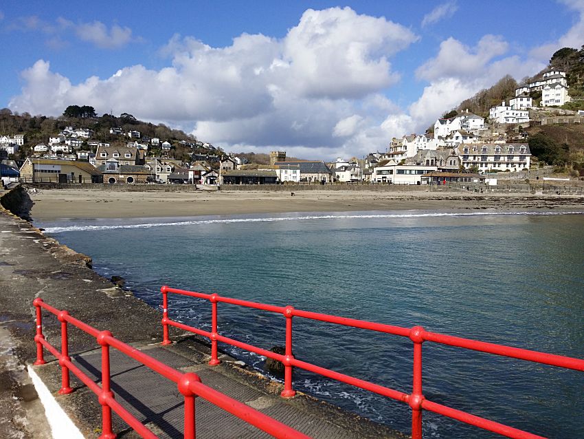 Looe Beach from the Banjo