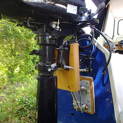 Adele Auxiliary Outboard Bracket